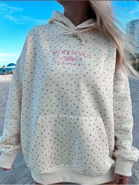 Women’s Sunkissed Coconut Cream Floral Hoodie. Size M